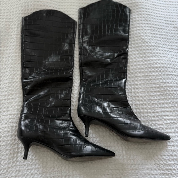 SCHUTZ Black Croc-Pattern Heeled Boots - Picture 1 of 6